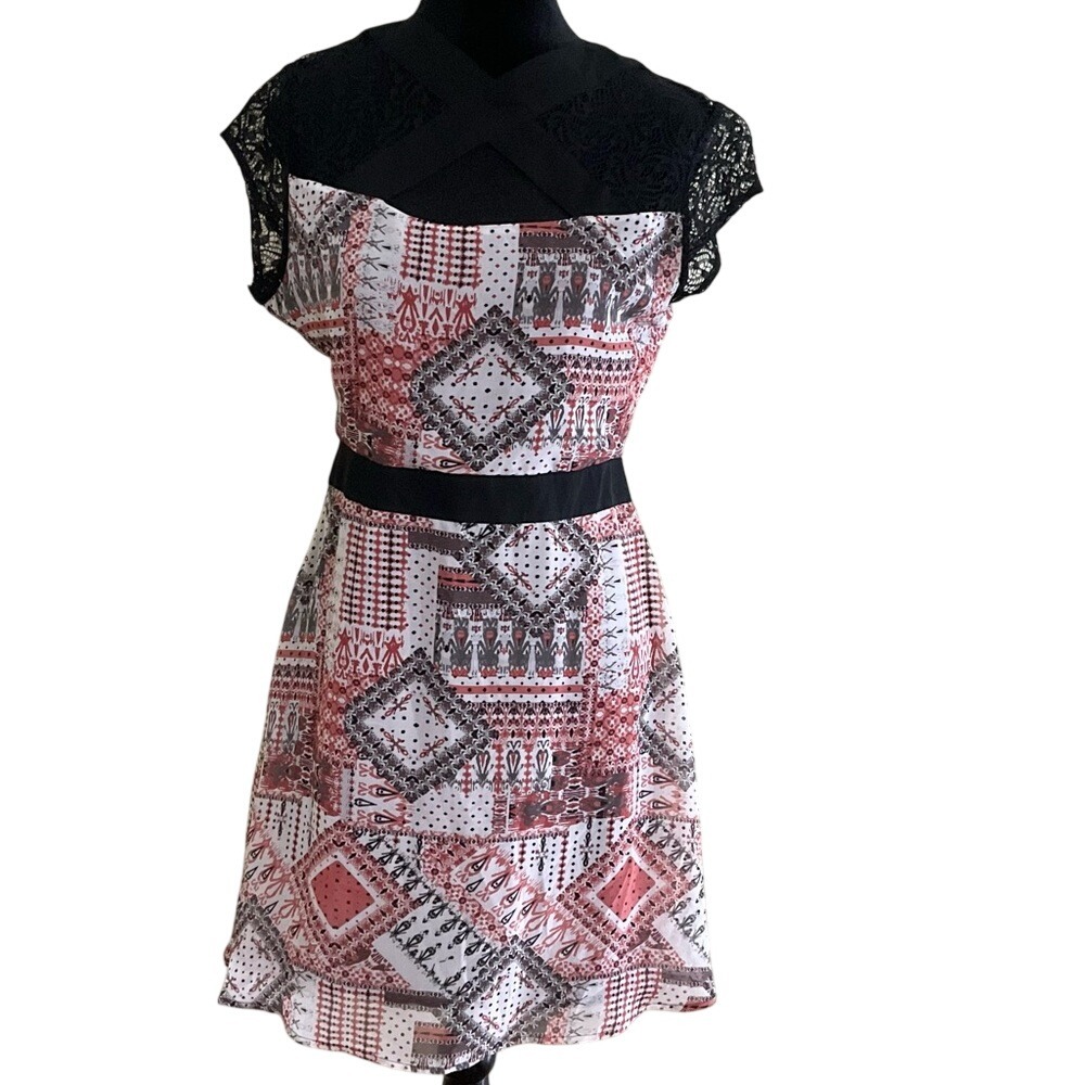 Patchwork Print Fit and Flare Dress Black Lace Cap Sleeve Red White Mini‎ Dress